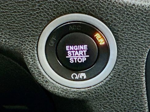 Used 2023 Dodge Charger SXT RWD image 26