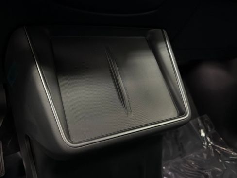 Used 2026 Tesla Model Y AWD image 28