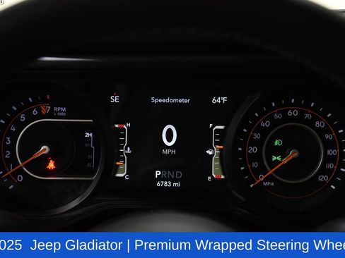 Used 2025 Jeep Gladiator Sport image 11