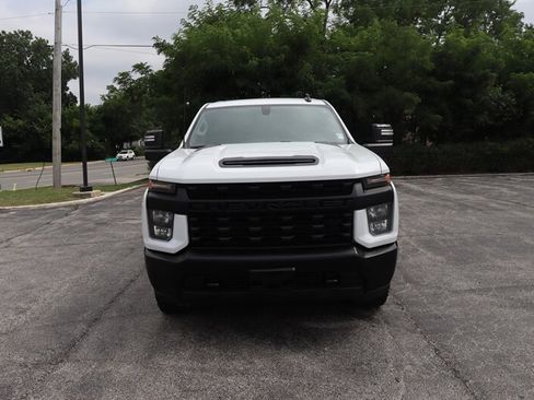Used 2023 Chevrolet Silverado 2500 W/T w/ WT Convenience Package AWD/4WD image 2