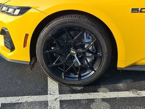 Used 2024 Ford Mustang GT RWD image 8
