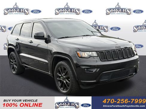 Used 2019 Jeep Grand Cherokee Altitude RWD image 1