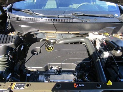 Certified 2023 Chevrolet Equinox LT FWD image 10