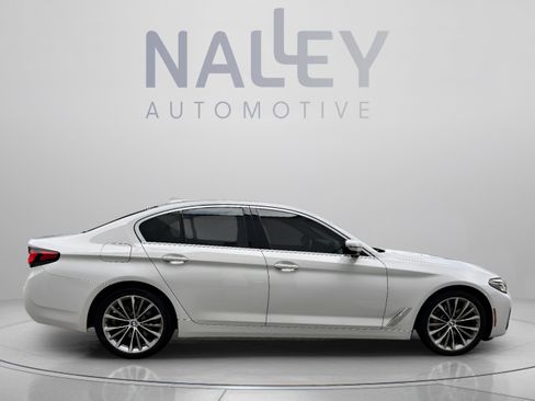 Used 2022 BMW 530i w/ Premium Package RWD image 4