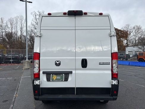 Used 2023 RAM ProMaster 2500 image 16
