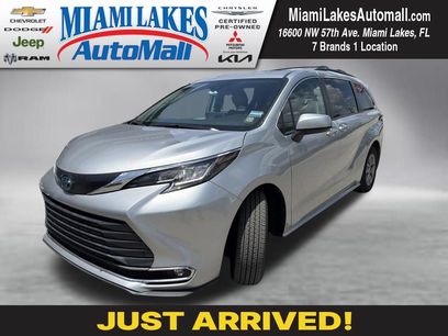 Used 2023 Toyota Sienna XLE
