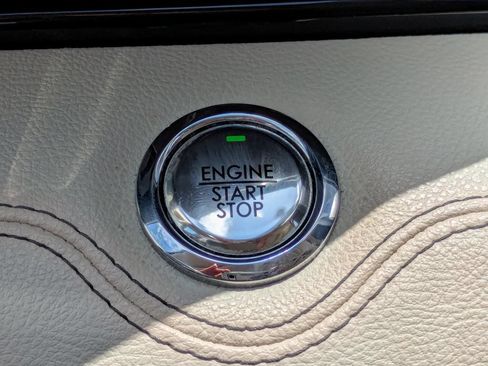 Used 2019 Lincoln Navigator L Reserve AWD/4WD image 30