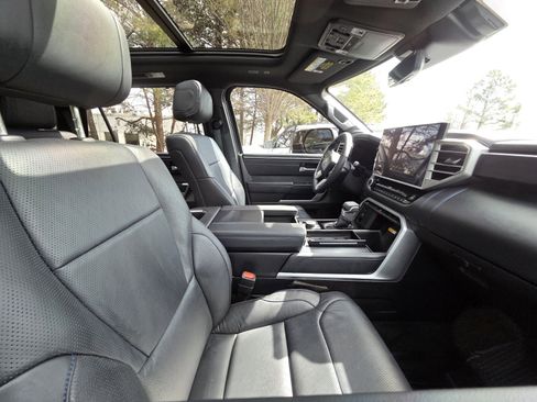 Certified 2024 Toyota Sequoia Platinum image 9