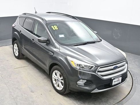 Used 2018 Ford Escape SEL image 24