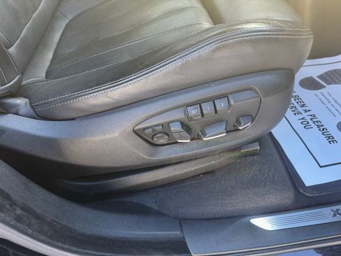 Used 2018 BMW X6 M image 22