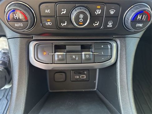 Used 2023 GMC Acadia AT4 w/ Technology Package image 20