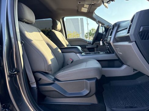 Used 2017 Ford F250 XLT w/ XLT Premium Package image 26