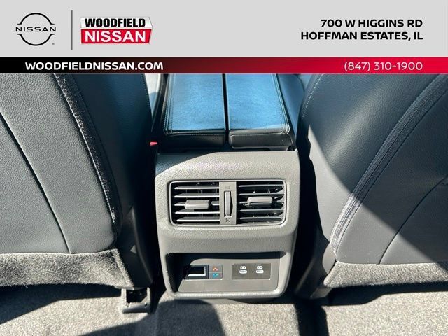 Certified 2025 Nissan Rogue SL w/ SL Premium Package AWD/4WD image 28