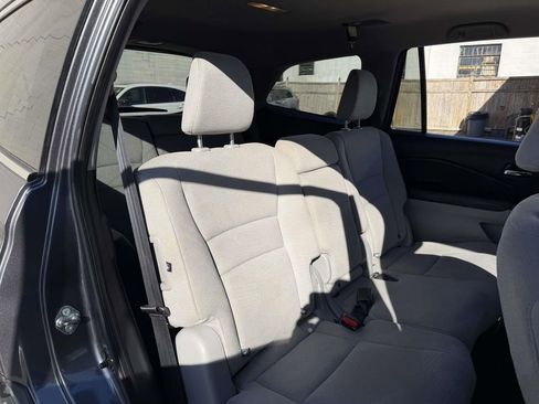 Used 2018 Honda Pilot LX image 13