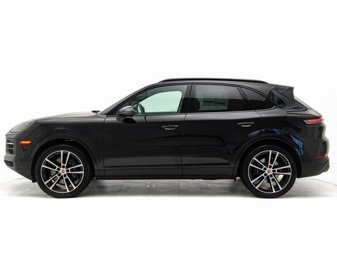 New 2026 Porsche Cayenne image 2