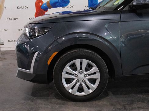 Used 2023 Kia Soul LX FWD image 15