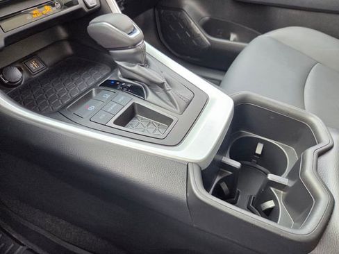 Used 2024 Toyota RAV4 XLE Premium image 28