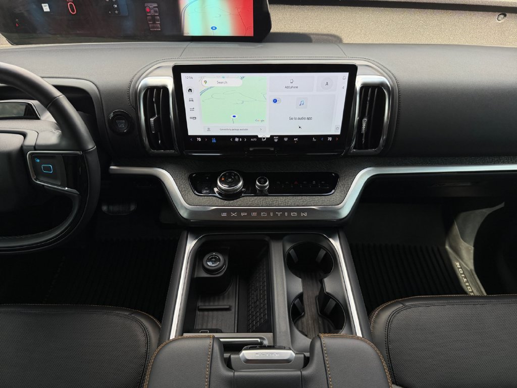 Used 2025 Ford Expedition Tremor AWD/4WD image 28
