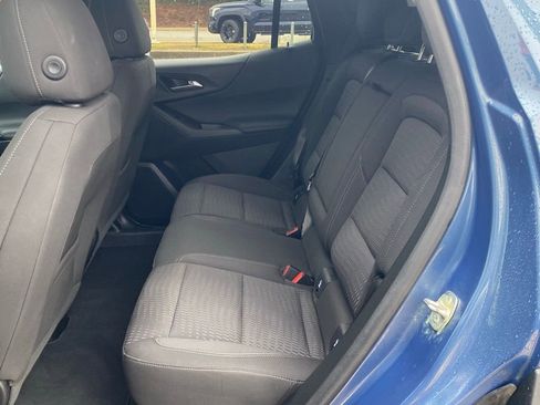 Used 2025 Chevrolet Equinox LT w/ Safety and Technology Package image 8