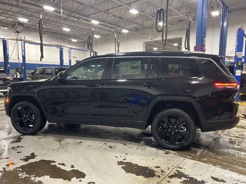 New 2026 Jeep Grand Cherokee L Limited AWD/4WD image 2