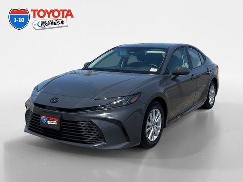 Used 2026 Toyota Camry LE FWD image 1