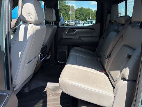 Used 2025 Chevrolet Silverado 1500 LTZ AWD/4WD image 11