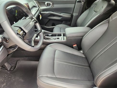 New 2026 Kia Sorento S image 9