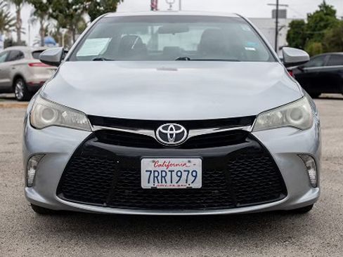 Used 2016 Toyota Camry SE FWD image 6