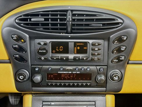 Used 2000 Porsche Boxster S RWD image 18