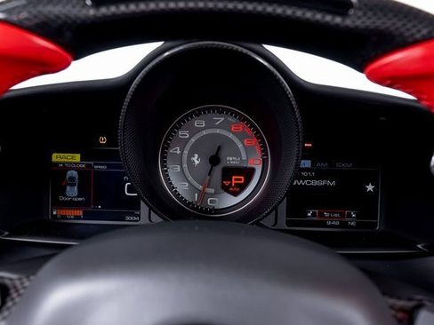 Used 2019 Ferrari 488 Spider image 31
