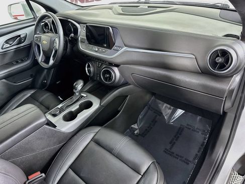 Used 2019 Chevrolet Blazer LT w/ Sound & Technology Package FWD image 33
