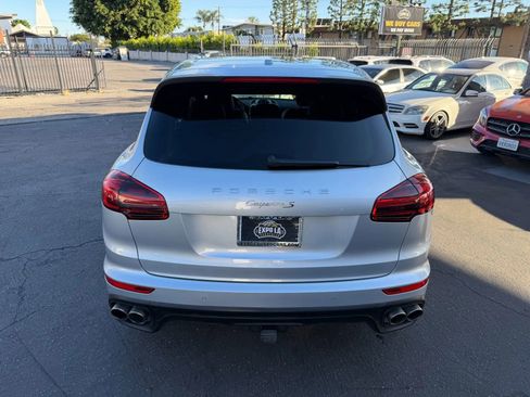 Used 2016 Porsche Cayenne S AWD/4WD image 16