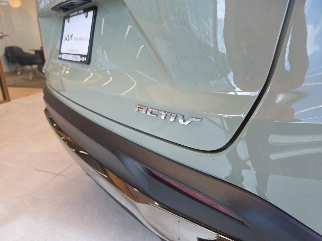 Used 2025 Chevrolet Trax ACTIV FWD image 14