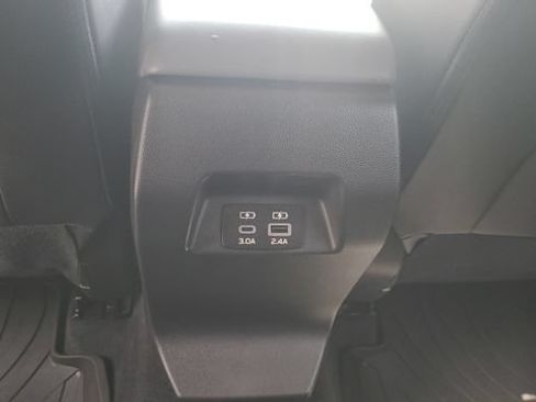 Used 2024 Subaru Crosstrek 2.0i Premium AWD/4WD image 23