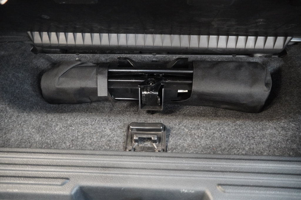 Used 2015 Lincoln Navigator L 4WD image 14