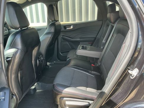 Used 2023 Ford Escape ST-Line Select w/ Tech Pack #2 AWD/4WD image 18