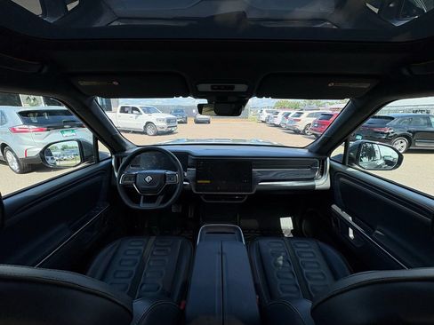 Used 2024 Rivian R1S Adventure AWD/4WD image 11