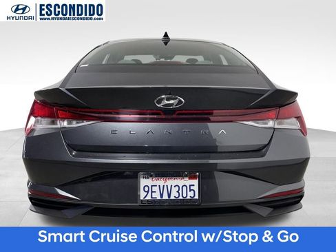 Used 2023 Hyundai Elantra SEL w/ Convenience Package image 5