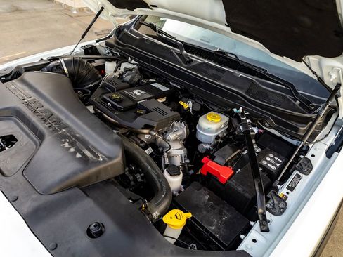 Used 2024 RAM 3500 Laramie w/ Night Edition image 40