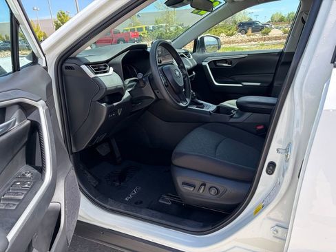 Used 2024 Toyota RAV4 XLE AWD/4WD image 15