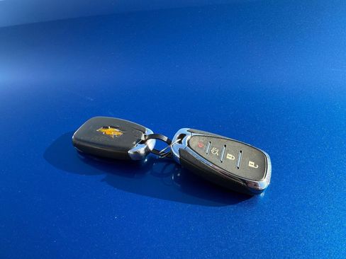 Used 2017 Chevrolet Camaro LT image 24