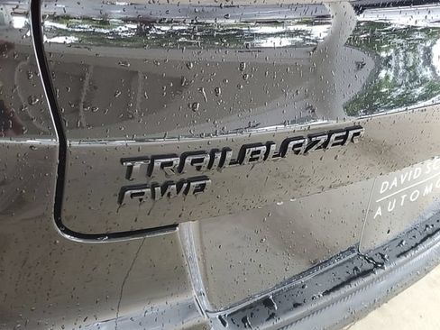 Used 2023 Chevrolet TrailBlazer RS w/ Sun and Liftgate Package AWD/4WD image 27