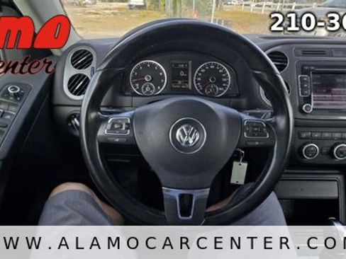 Used 2013 Volkswagen Tiguan S image 38