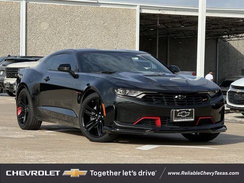 Used 2022 Chevrolet Camaro LT RWD image 1