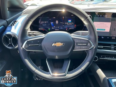 Used 2024 Chevrolet Equinox EV LT FWD image 37
