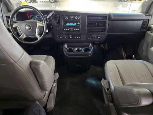 Used 2017 Chevrolet Express 2500 LS image 21