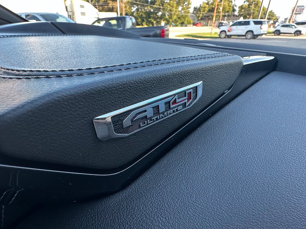 Used 2026 GMC Yukon AT4 Ultimate AWD/4WD image 16