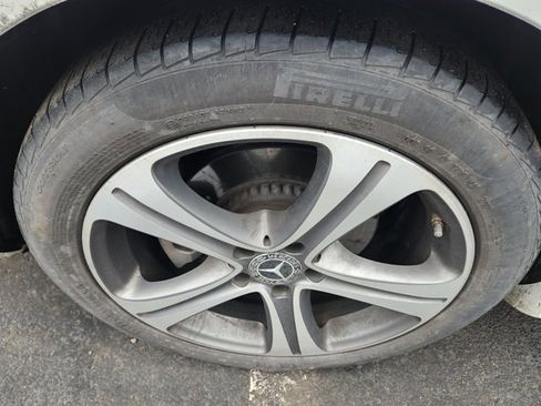 Used 2019 Mercedes-Benz E 300 4MATIC image 7