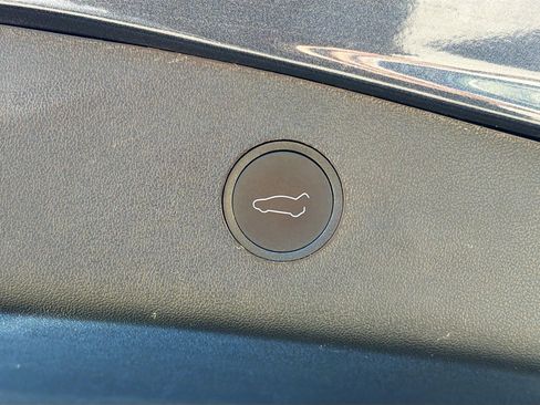 Used 2023 Tesla Model 3 Standard Range image 12