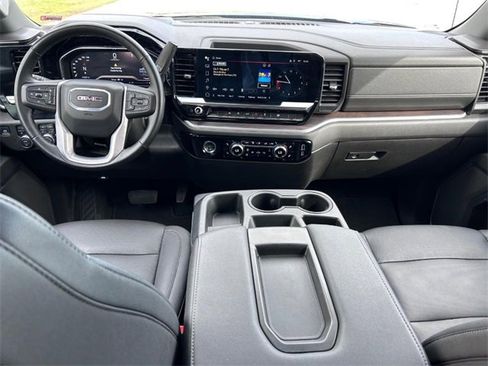 Certified 2024 GMC Sierra 1500 SLT image 8